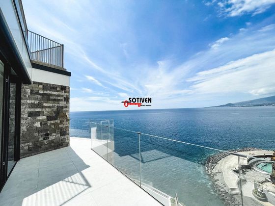 Foto 2 de Alquiler de ático en Radazul de 4 habitaciones con terraza y piscina