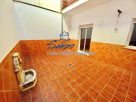 Foto 2 de Piso en venta en Centro - Antequera de 3 habitaciones con terraza y aire acondicionado