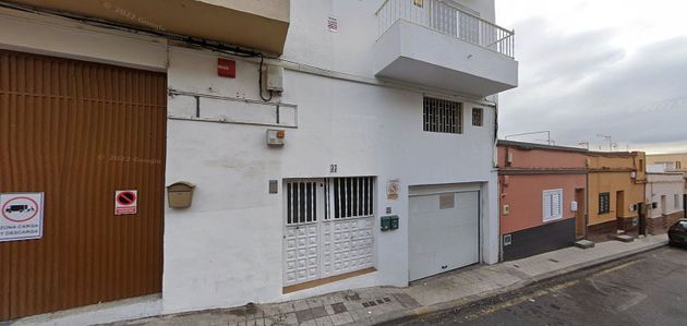 Foto 1 de Venta de garaje en calle Chafira de 186 m²