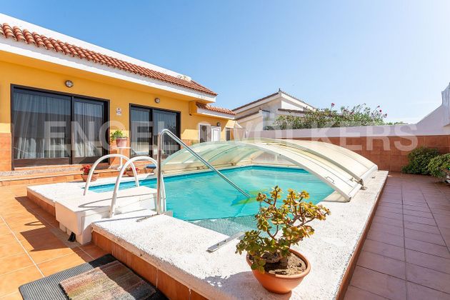 Foto 2 de Chalet en venta en La Garita - Marpequeña de 4 habitaciones con piscina y garaje