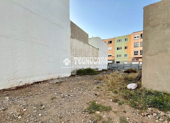 Foto 2 de Terreny en venda a Vecindario-Los Llanos de 186 m²