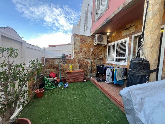 Foto 1 de Casa en venta en San Bartolomé de Tirajana interior de 3 habitaciones con terraza y garaje