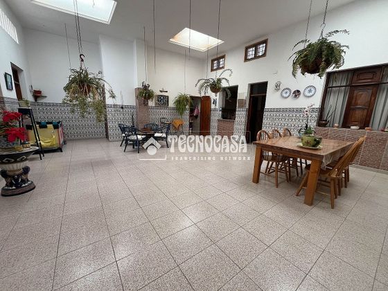 Foto 2 de Casa en venda a Vecindario norte-Cruce Sardina de 6 habitacions amb terrassa i garatge