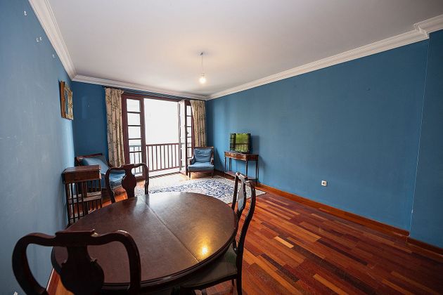 Foto 2 de Pis en venda a calle Manolo Millares de 4 habitacions amb garatge i balcó