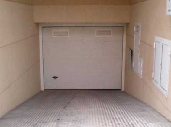 Foto 1 de Garatge en venda a calle Pintor Óscar Domínguez de 11 m²
