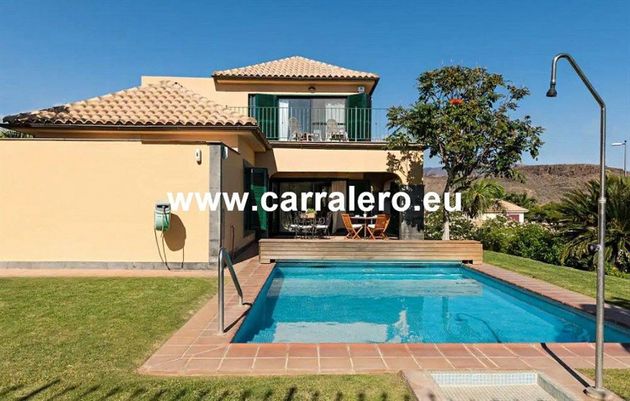 Foto 1 de Xalet en venda a El Tablero - El Salobre de 3 habitacions amb terrassa i piscina