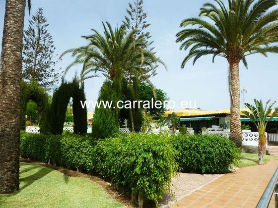 Foto 2 de Casa en venda a Playa del Inglés de 2 habitacions amb terrassa i piscina