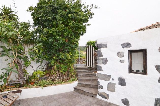 Foto 2 de Venta de chalet en Breña Baja de 3 habitaciones con piscina y jardín