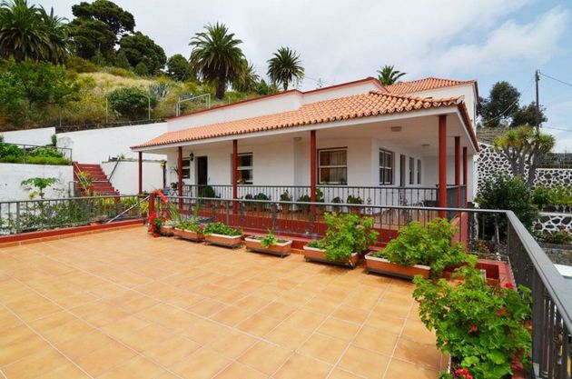 Foto 1 de Xalet en venda a Breña Alta de 4 habitacions amb terrassa i garatge