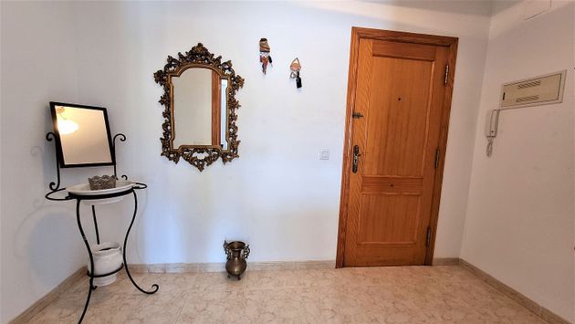 Foto 2 de Piso en venta en Casco Antiguo de 3 habitaciones con terraza y garaje
