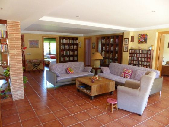 Foto 2 de Chalet en venta en  El Acequión - Los Naúfragos de 4 habitaciones con piscina y jardín