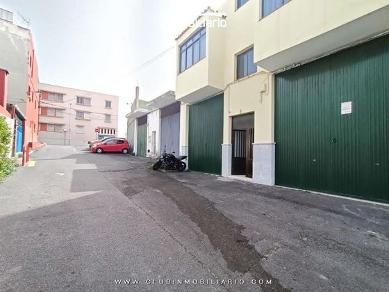 Foto 2 de Pis en lloguer a calle La Piterita de 3 habitacions amb mobles i ascensor