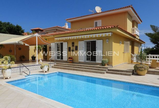 Foto 1 de Xalet en venda a Playa Jardín de 4 habitacions amb terrassa i piscina