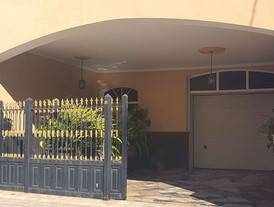 Foto 2 de Casa adossada en venda a Tacoronte - Los Naranjeros de 4 habitacions amb terrassa i garatge