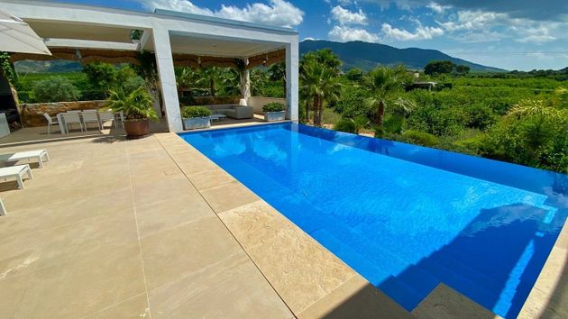 Foto 1 de Chalet en venta en Sierra de Carrascoy de 6 habitaciones con terraza y piscina