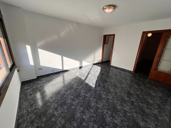 Foto 1 de Pis en venda a Centre - Santa Coloma de Gramanet de 3 habitacions amb ascensor