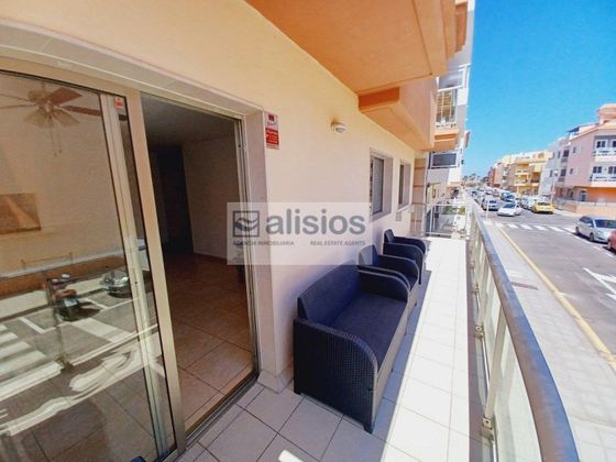 Foto 1 de Piso en venta en calle La Sirena de 2 habitaciones con terraza y garaje