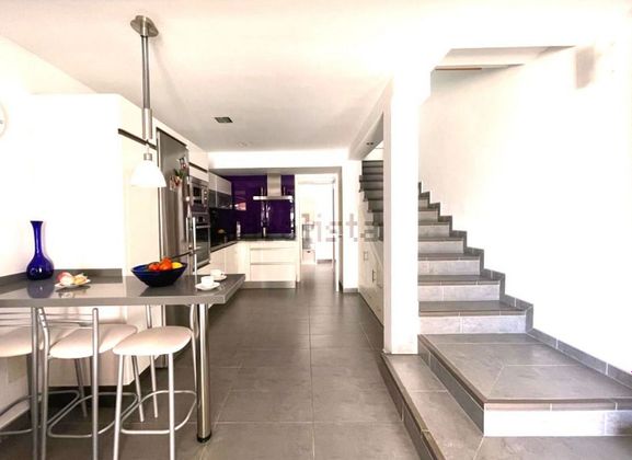 Foto 1 de Dúplex en lloguer a calle Doctor Agustín Millares Carlo de 2 habitacions amb terrassa i piscina