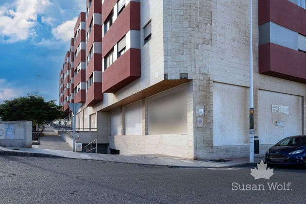 Foto 1 de Local en venta en calle Antonio Benitez Macario con terraza y garaje
