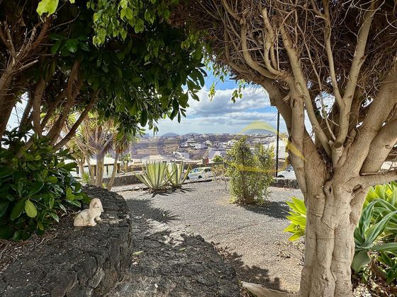 Foto 1 de Xalet en venda a Tías pueblo de 6 habitacions amb terrassa i piscina