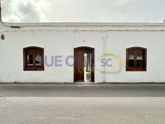 Foto 2 de Venta de casa en Máguez de 3 habitaciones con terraza y garaje