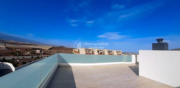 Foto 2 de Alquiler de ático en Los Abrigos de 1 habitación con terraza y piscina