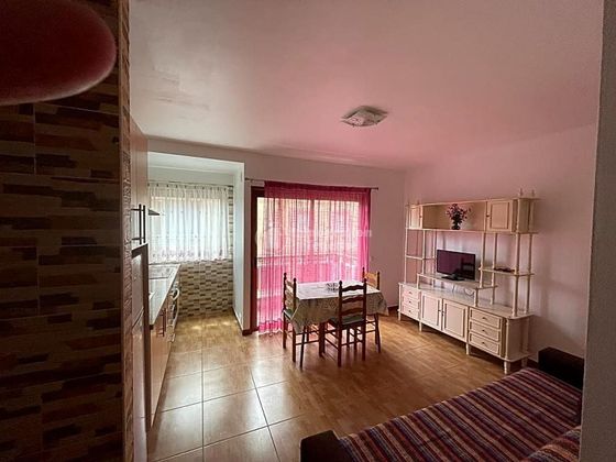 Foto 1 de Alquiler de piso en Costa Blanca - Las Galletas de 1 habitación con muebles y balcón