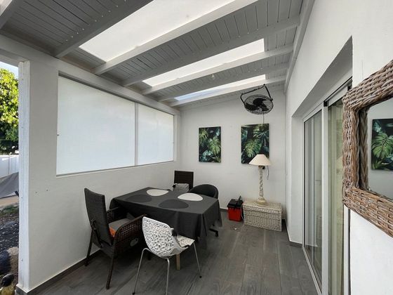 Foto 2 de Casa adossada en venda a Caleta de Fuste de 2 habitacions amb terrassa i piscina