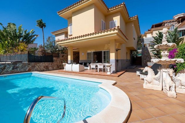 Foto 2 de Xalet en venda a calle Las Margaritas de 3 habitacions amb terrassa i piscina