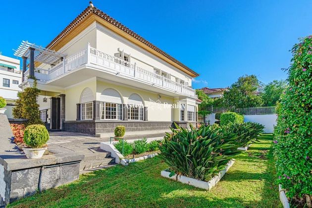 Foto 2 de Casa en venda a Salamanca - Uruguay - Las Mimosas de 8 habitacions amb piscina i garatge