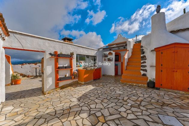 Foto 1 de Casa en venda a Garachico de 5 habitacions amb piscina i balcó