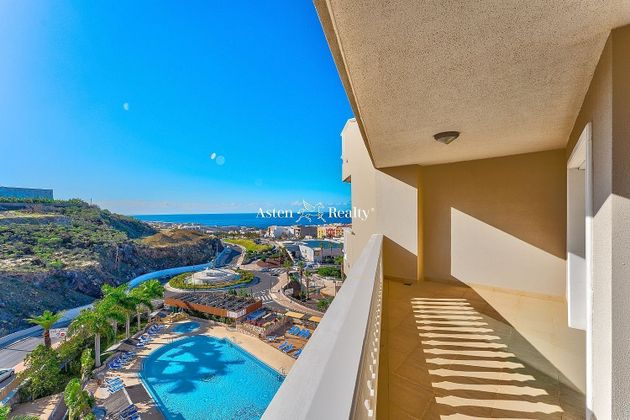 Foto 1 de Àtic en venda a Acantilados de Los Gigantes de 2 habitacions amb terrassa i piscina