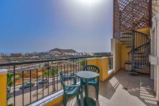 Foto 2 de Àtic en venda a Los Cristianos - Playa de las Américas de 1 habitació amb terrassa i piscina