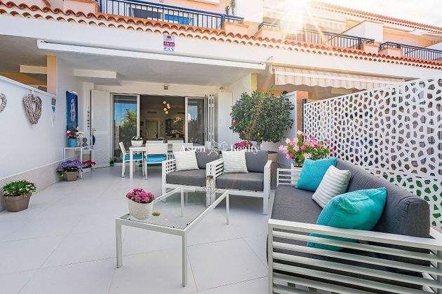 Foto 2 de Casa adosada en venta en Puerto de Santiago de 2 habitaciones con terraza y piscina