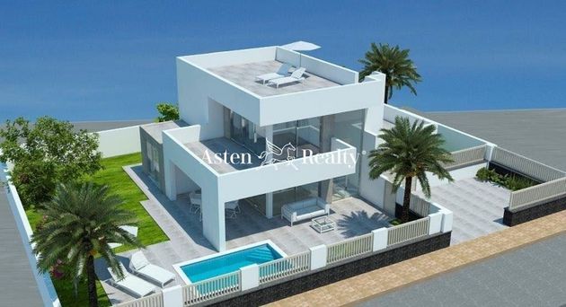 Foto 2 de Casa en venda a Costa Blanca - Las Galletas de 3 habitacions amb terrassa i piscina