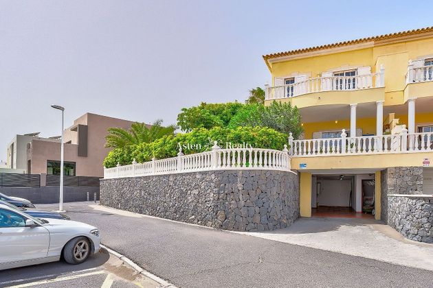 Foto 2 de Casa en venda a El Médano de 3 habitacions amb terrassa i piscina