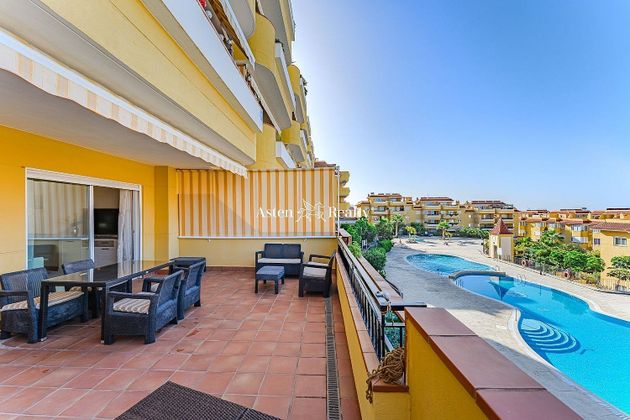 Foto 1 de Piso en venta en Puerto de Santiago de 2 habitaciones con terraza y piscina