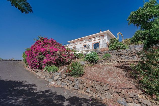 Foto 1 de Casa en venda a Armeñime - Las Moraditas - Las Cancelas de 6 habitacions amb terrassa i piscina