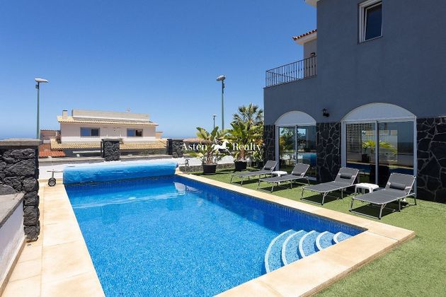 Foto 2 de Venta de casa en Playa Jardín de 7 habitaciones con terraza y piscina