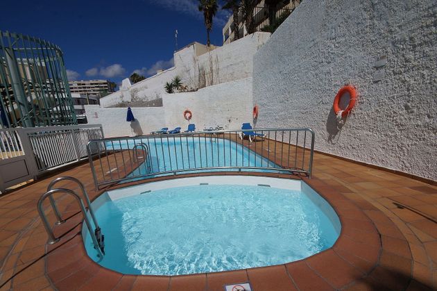 Foto 1 de Pis en venda a avenida De Tirma de 1 habitació amb terrassa i piscina