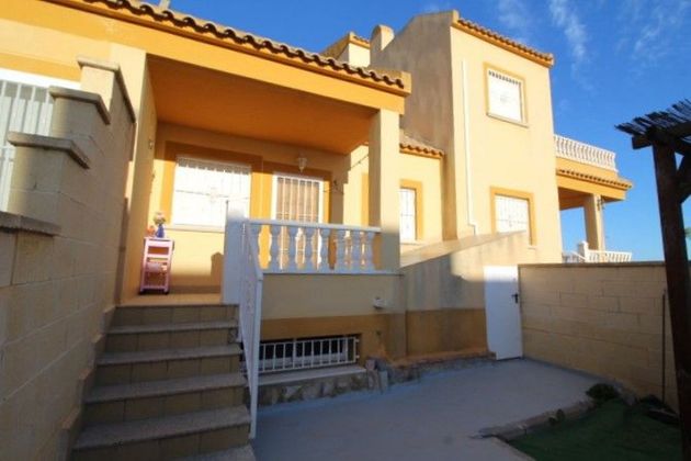 Foto 1 de Casa en venda a Ciudad Quesada de 2 habitacions amb jardí i aire acondicionat
