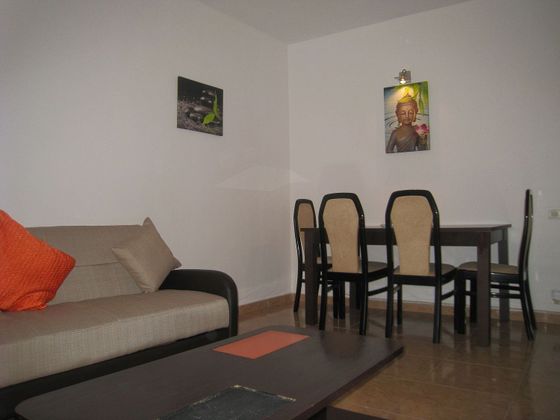 Foto 2 de Pis en lloguer a avenida Rafael Cabrera de 1 habitació amb terrassa i mobles