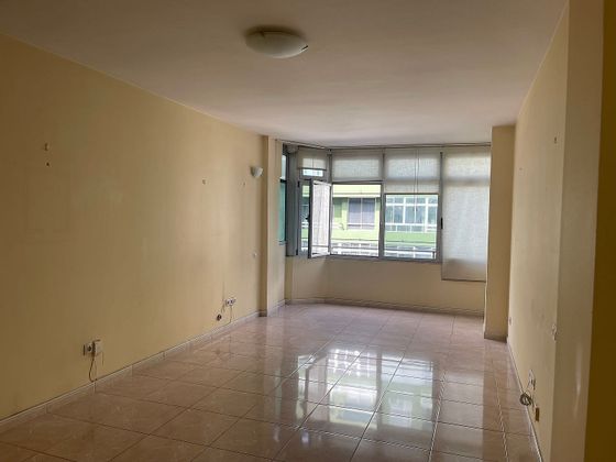 Foto 1 de Alquiler de piso en avenida Rafael Cabrera de 2 habitaciones con garaje y ascensor