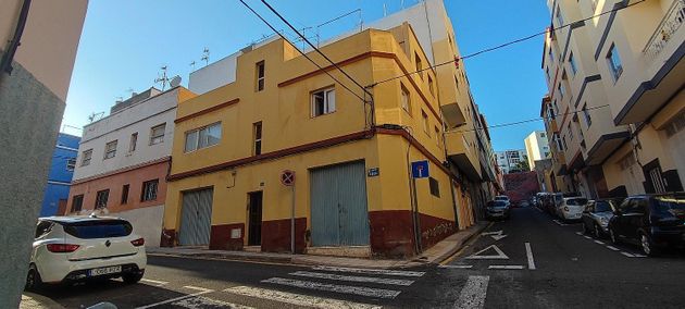 Foto 1 de Edifici en venda a calle Colón de 247 m²