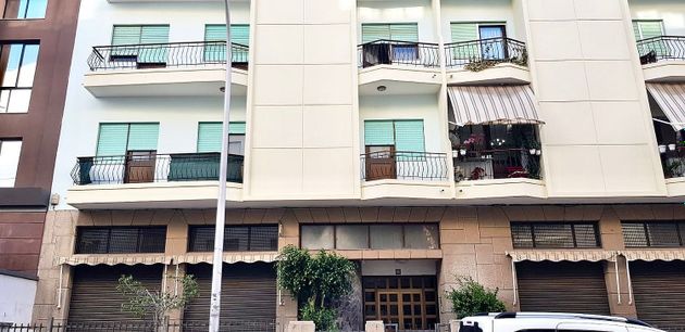 Foto 1 de Pis en venda a La Salud - Perú - Buenavista de 3 habitacions amb balcó