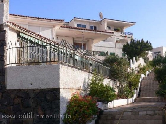 Foto 2 de Alquiler de casa adosada en Radazul de 3 habitaciones con terraza y piscina