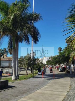 Foto 1 de Traspaso local en Los Cristianos - Playa de las Américas con terraza