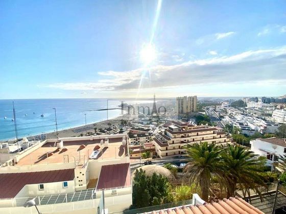 Foto 1 de Venta de ático en Los Cristianos - Playa de las Américas de 2 habitaciones con terraza