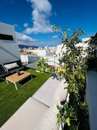 Foto 2 de Àtic en venda a calle Valencia de 4 habitacions amb terrassa i garatge
