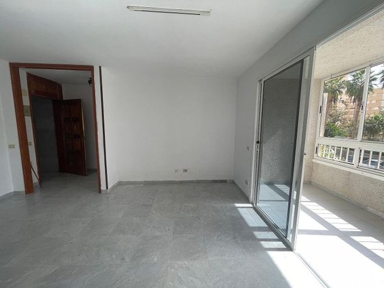 Foto 1 de Alquiler de piso en Ifara - Urbanización Anaga de 2 habitaciones con terraza y garaje